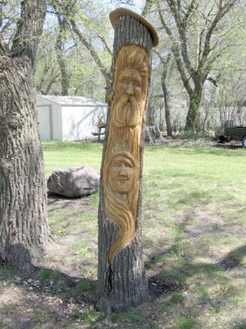 Elm Carving Duo in the Garden - 2 m x 26 cm  (6.5 ft x 10 inches)