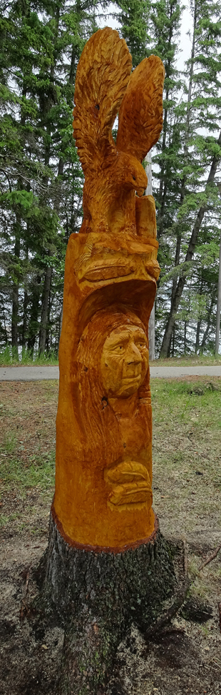 Spruce Carving Man Spirit Waskesiu 2017 - Detailed View